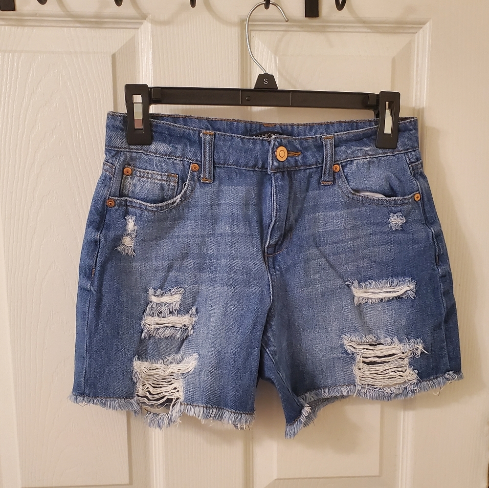 FASHION NOVA JEAN SHORTS SOLD